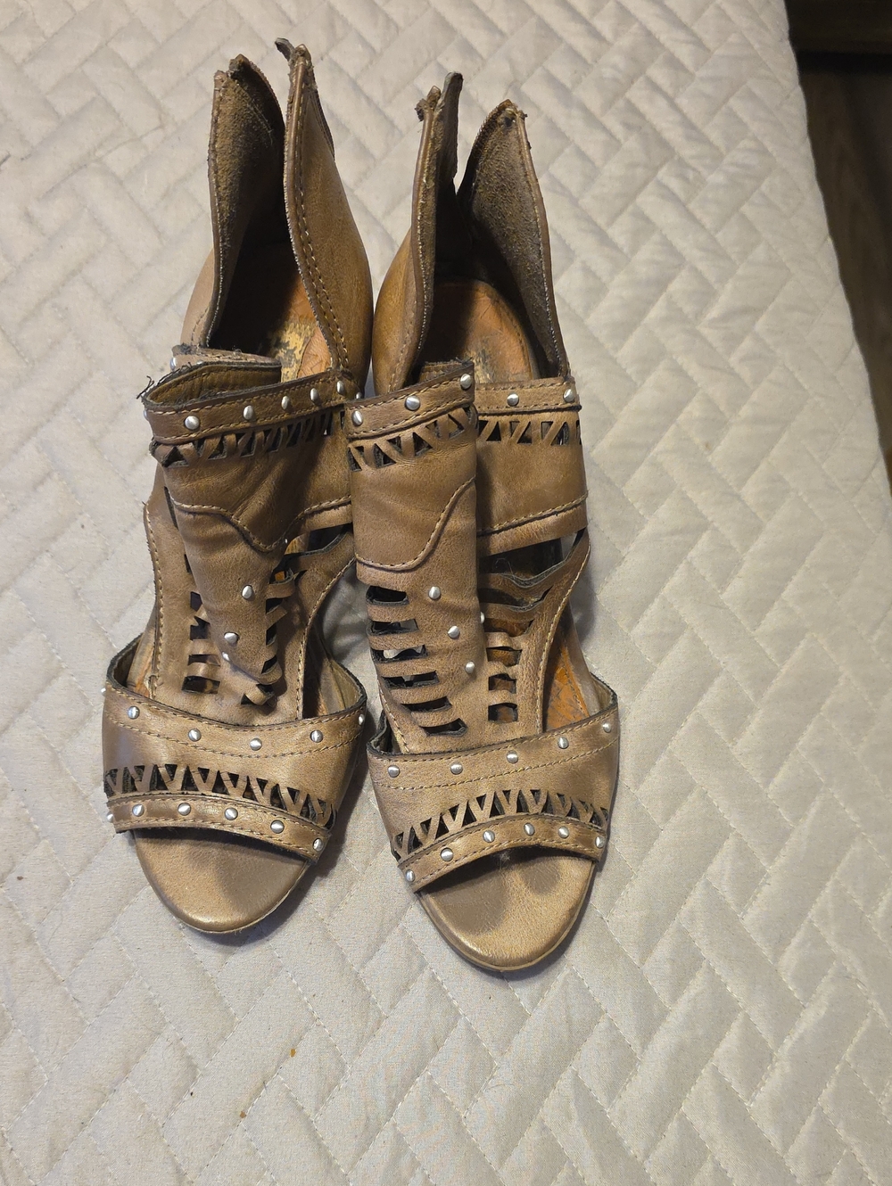 Women's Cutout Studded Peep-Toe Sandals - Tan